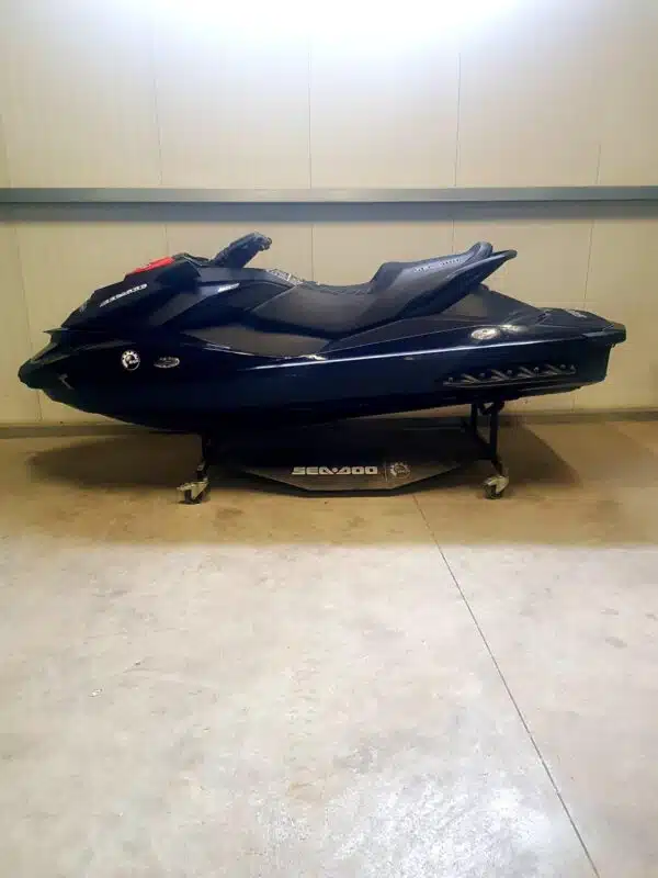 Jet-Ski d’occasion Sea-Doo GTR 215 CV 2015 – Image 2