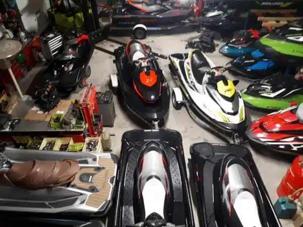 300 Jet Skis disponibles pour pièces détachées et occasions – Image 2