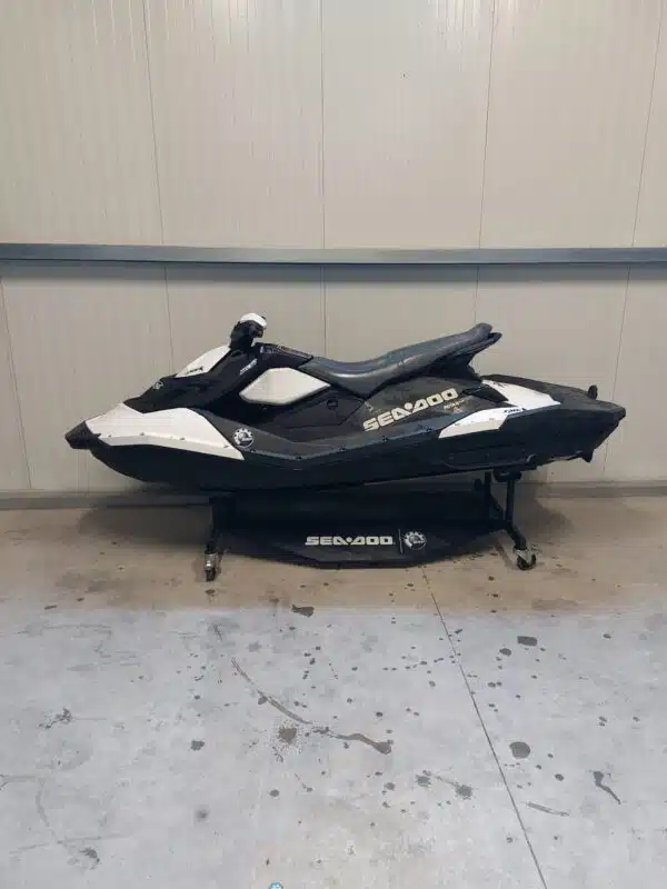 Jet-Ski d’occasion Sea-Doo Spark 90 CV - 2017 – Image 2