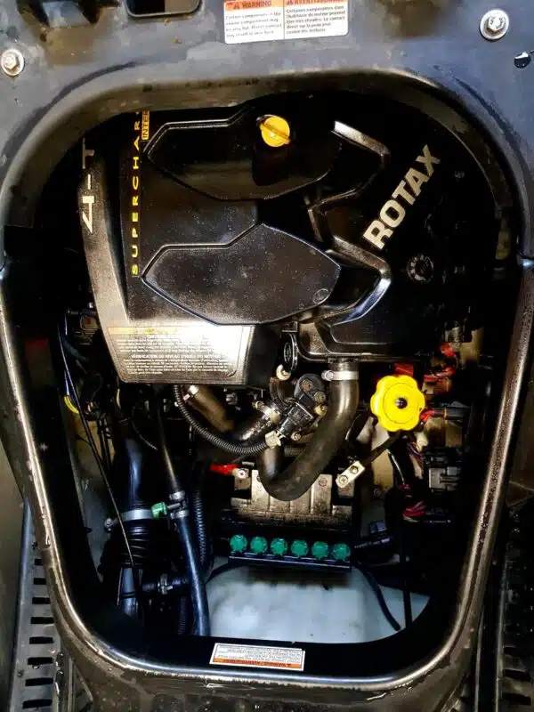 Jet-Ski d’occasion Sea-Doo RXT 215 CV 2005 – Image 6
