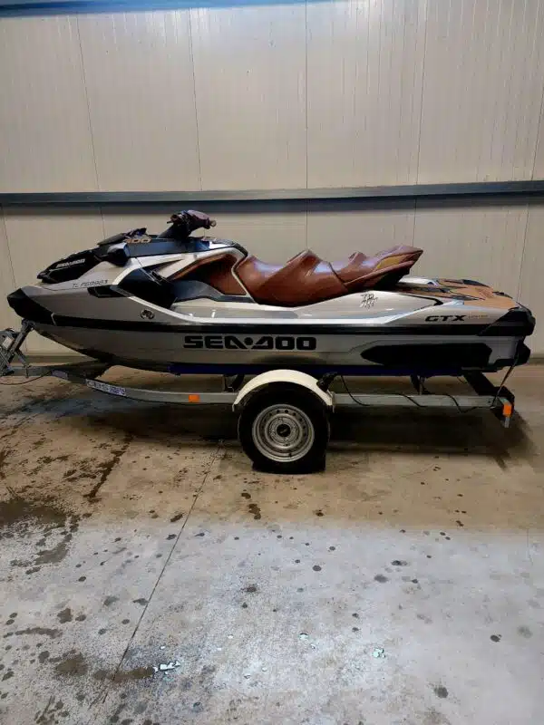 Jet-Ski d’occasion Sea-Doo GTX 300 CV 2018 – Image 2
