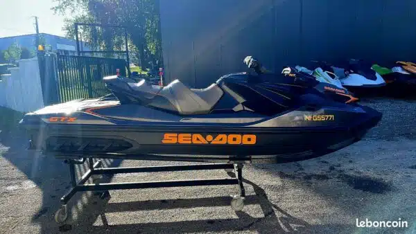 Jet-Ski d'occasion Sea-Doo GTX 170 CV - 2022 – Image 10