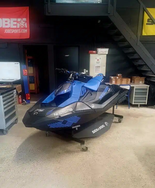 Jet-Ski d'occasion Sea-Doo Spark TRIXX 90 CV - 2023