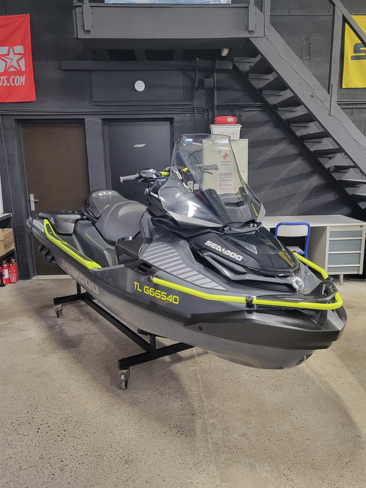 Jet-Ski d'occasion Sea-Doo Explorer Pro 230 CV - 2024