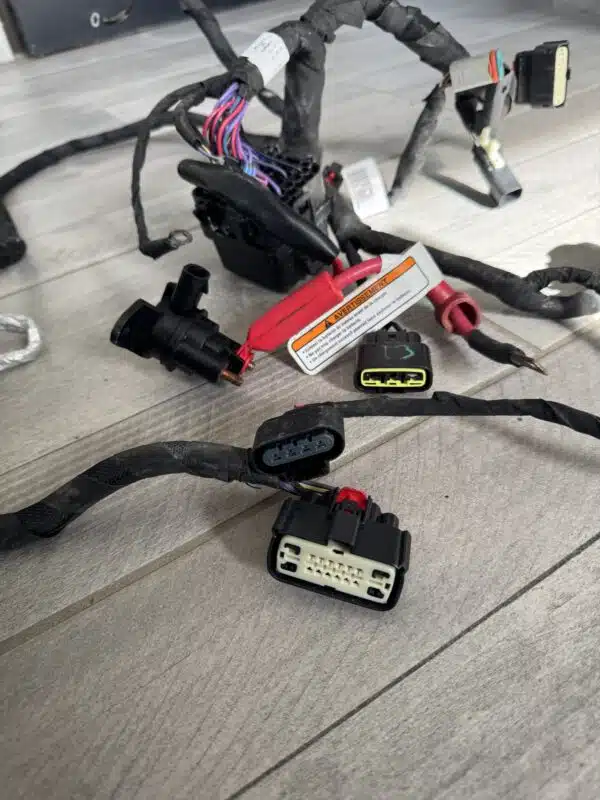 Faisceau électrique principal - Main Wiring Harness Sea-Doo GTX Pro 1630cc 2021-2023 référence 278003891 – Image 4