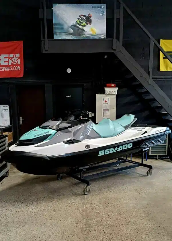 Jet-Ski d'occasion Sea-Doo GTX Pro 130 CV - 2024 mise en servive 2025 – Image 3