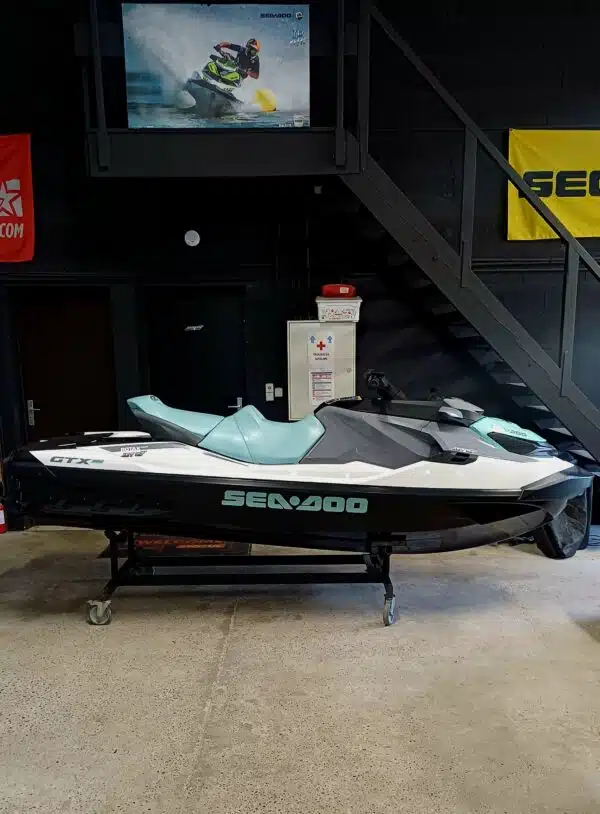 Jet-Ski d'occasion Sea-Doo GTX Pro 130 CV - 2024 mise en servive 2025 – Image 6