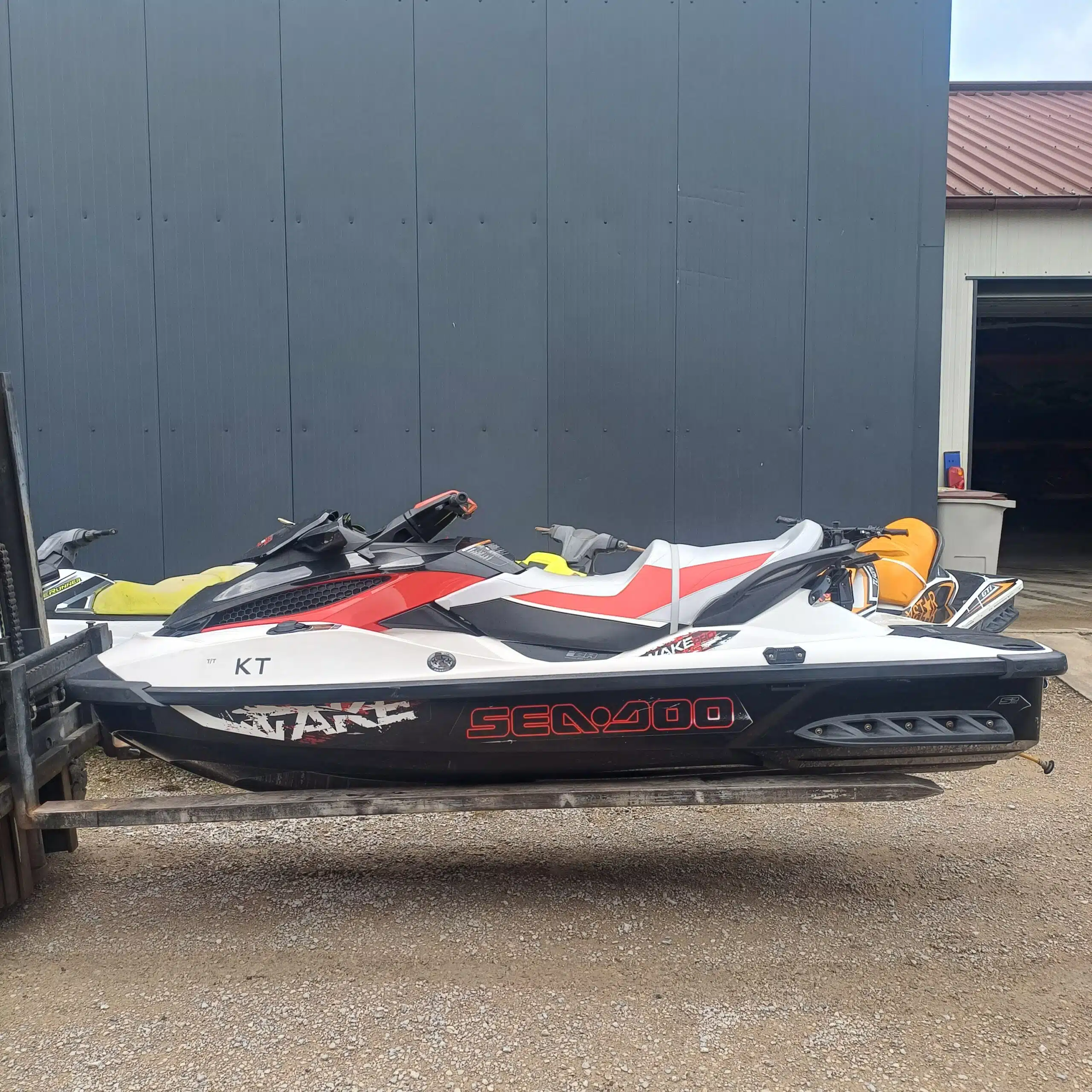 Pièces Jet Ski Sea-Doo Wake 215 CV - 2011